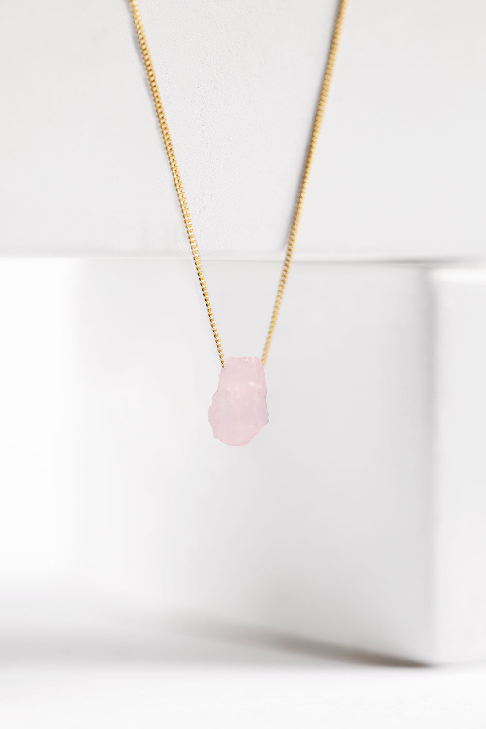 COLLAR PIEDRA NATURAL ORO 18k CUARZO ROSA