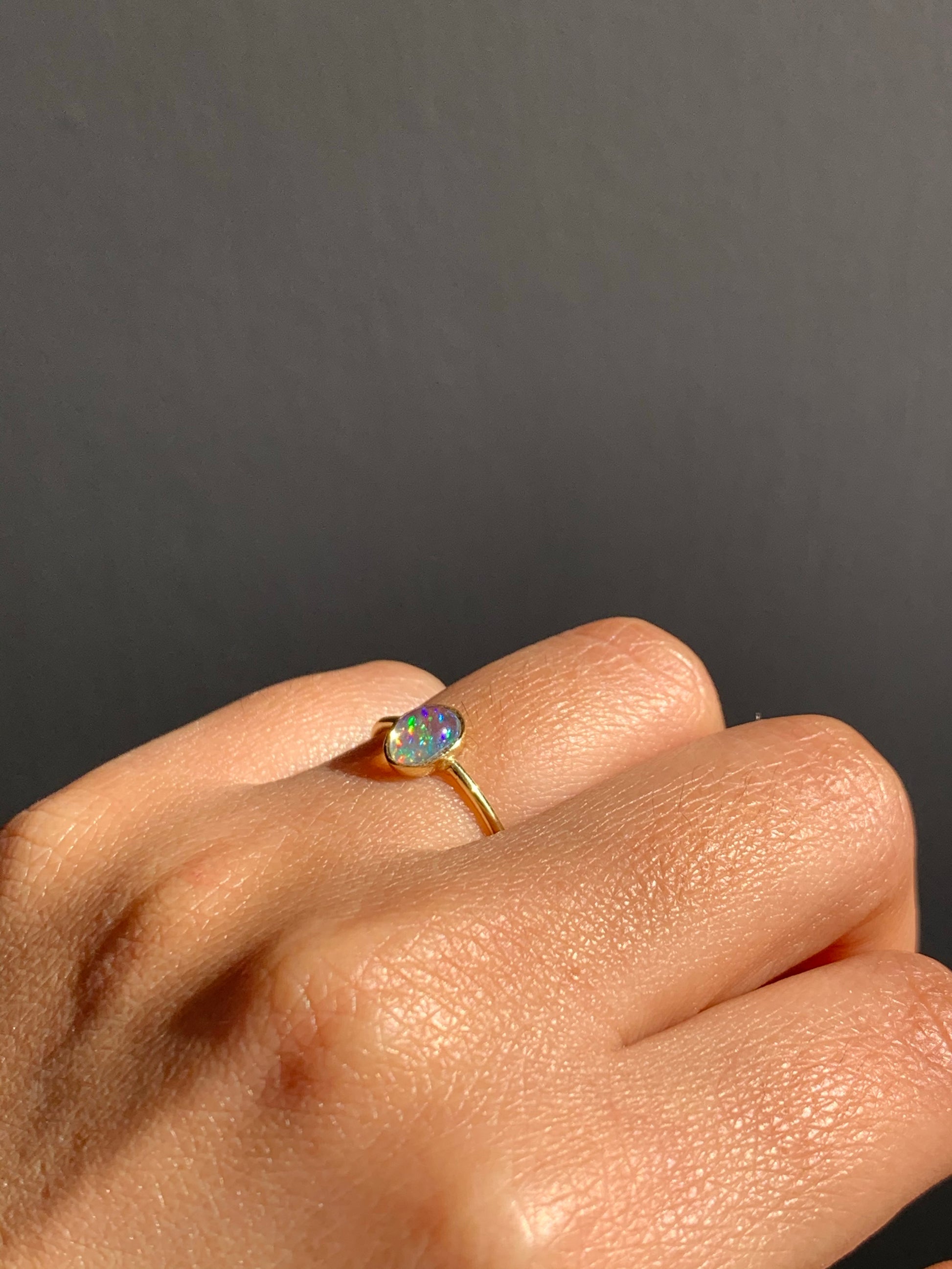 ANILLO ÓPALO de FUEGO ORO 18k (A pedido)