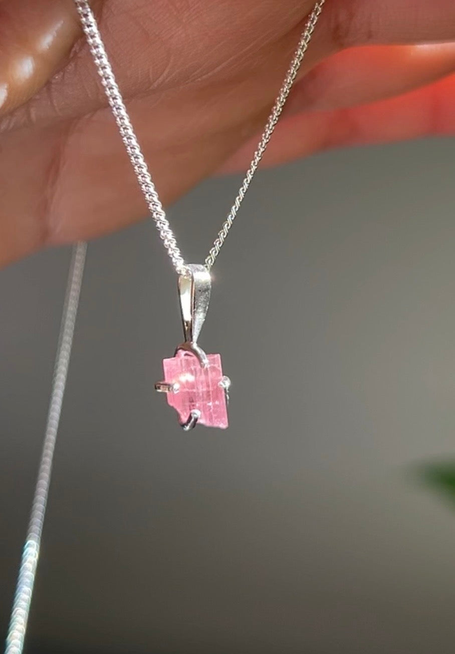 COLLAR ROCK TURMALINA ROSA PLATA