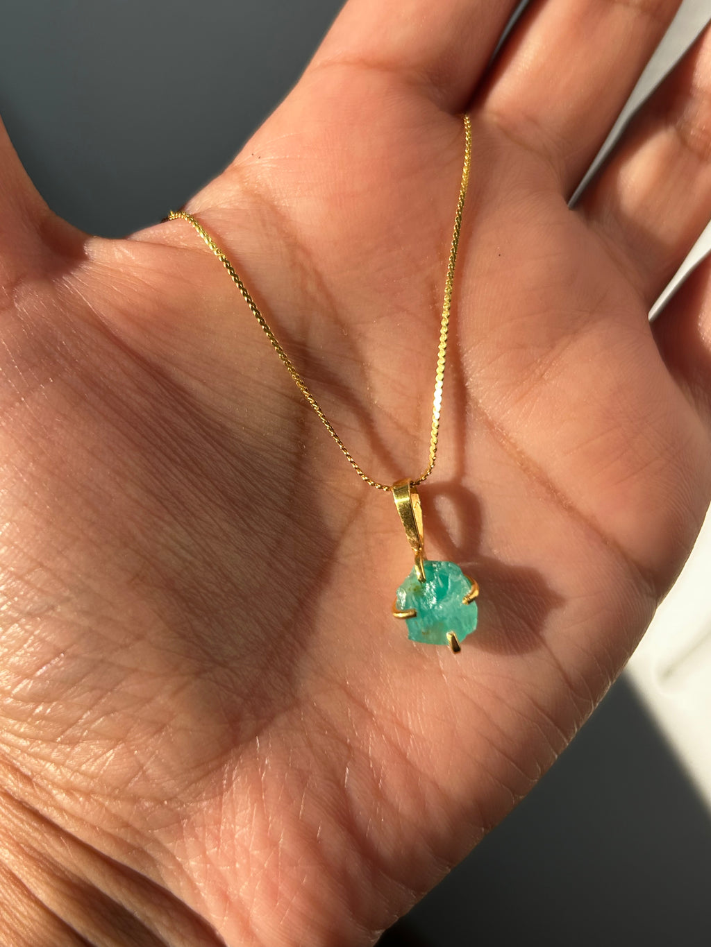 COLLAR ROCK DORADO OPALO ANDINO