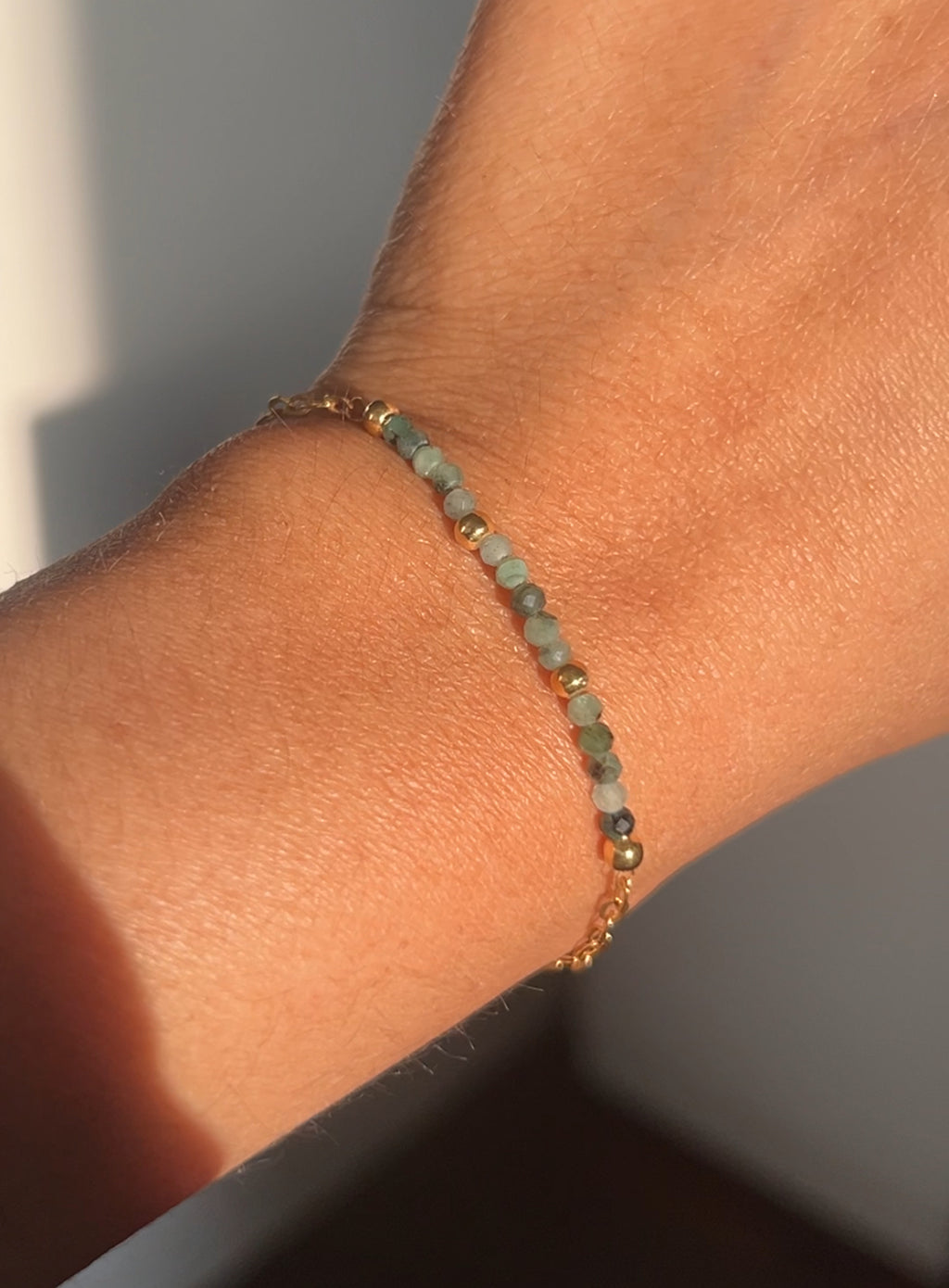 Pulsera Kira Dorado Esmeralda