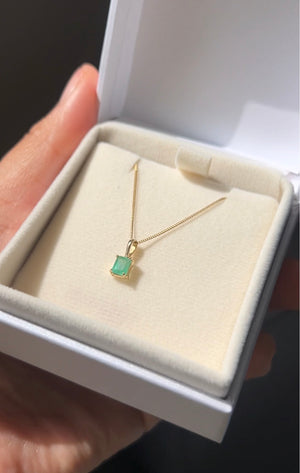 DIJE ESMERALDA RECTANGULAR ORO 18k