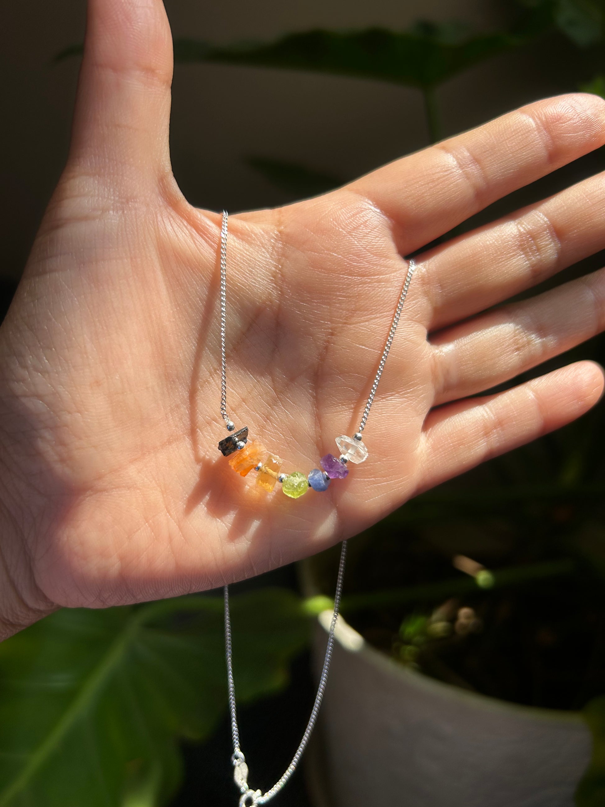 Collar 7 chakras piedras en bruto