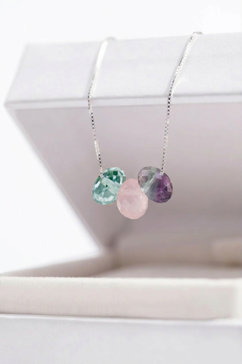 COLLAR TRINA DONAS PLATA