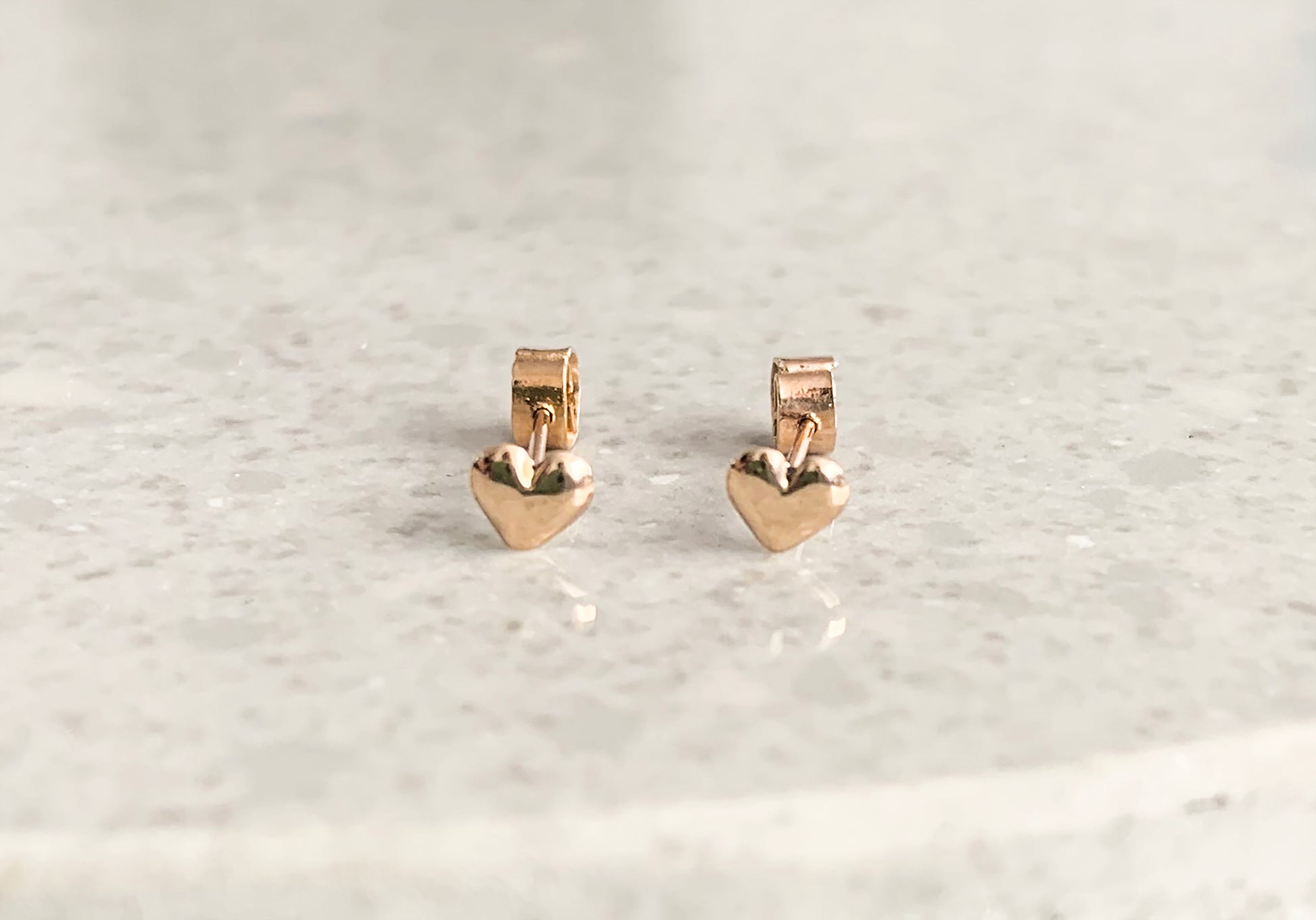 ARETES CORAZÓN 3mm - ORO 18K (unidad)