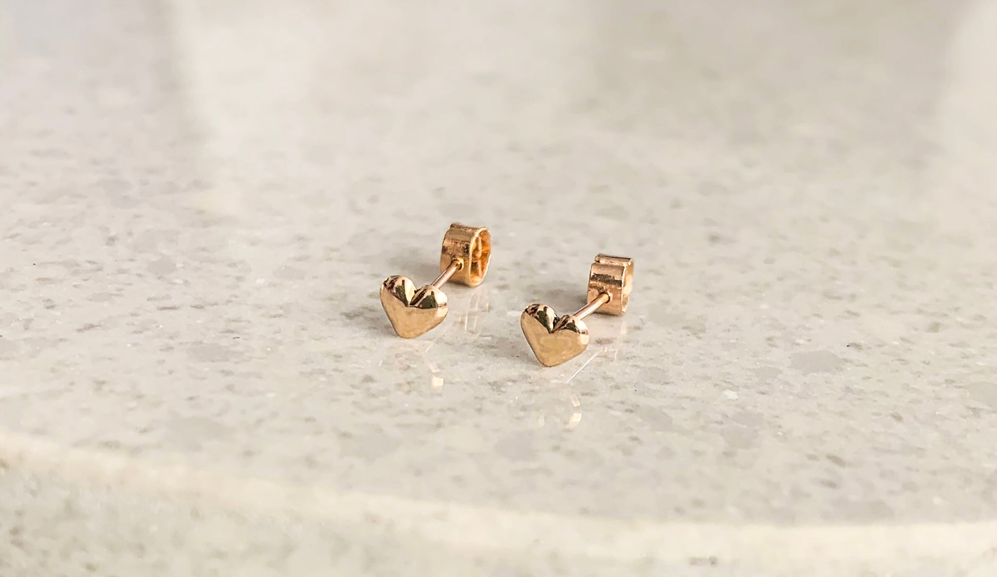 ARETES CORAZÓN 3mm - ORO 18K (unidad)