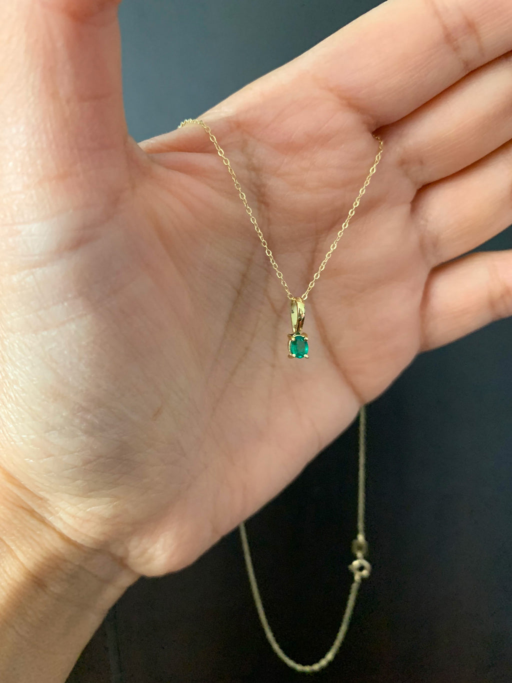 DIJE OVAL ESMERALDA 4mm (A PEDIDO)