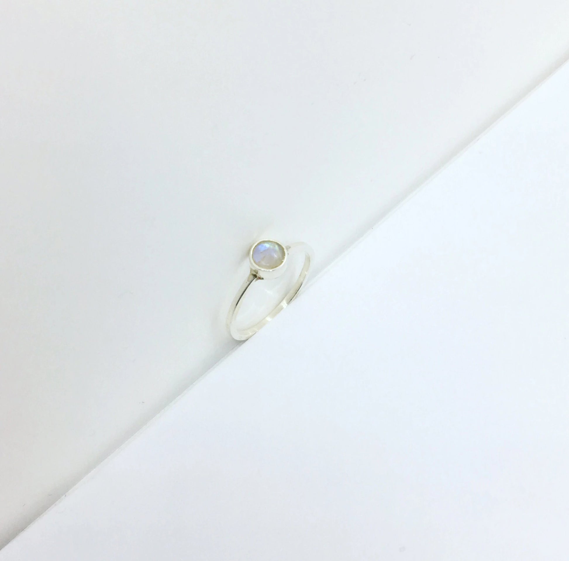 ANILLO LUNA LLENA DORADO