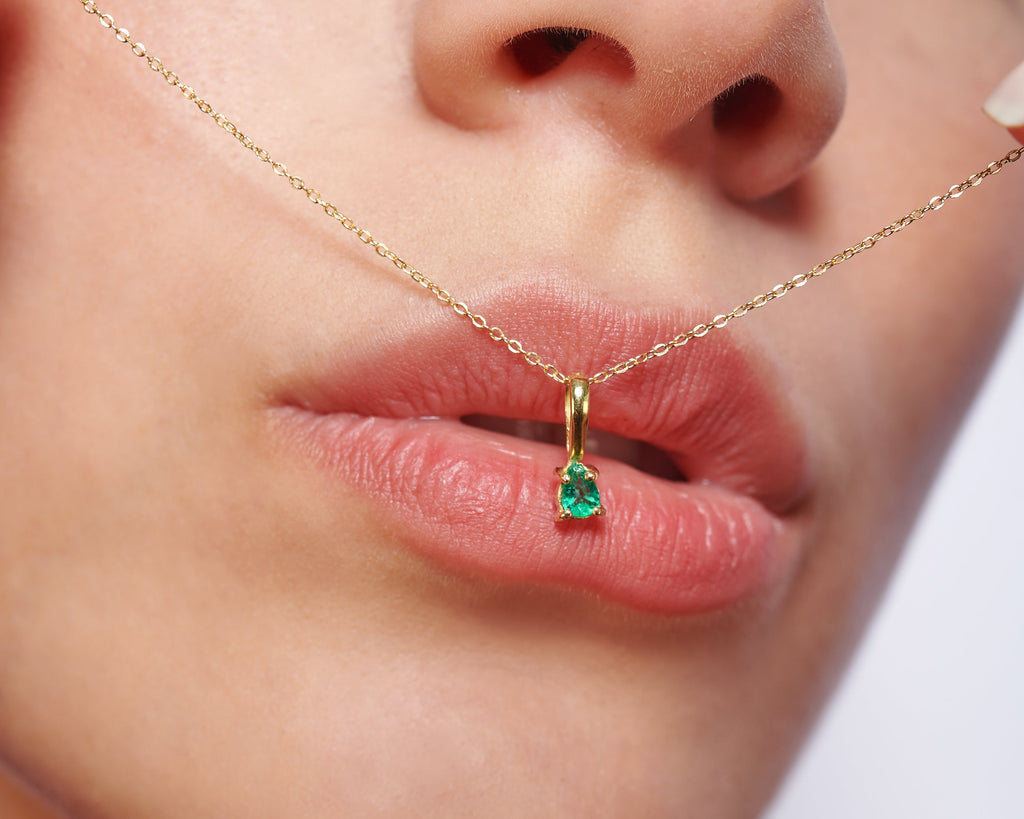 DIJE GOTA ESMERALDA 4mm (A PEDIDO)