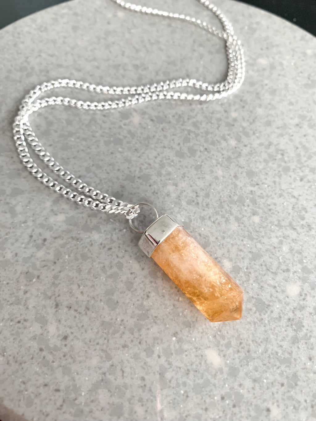 COLLAR CITRINO HOMBRE