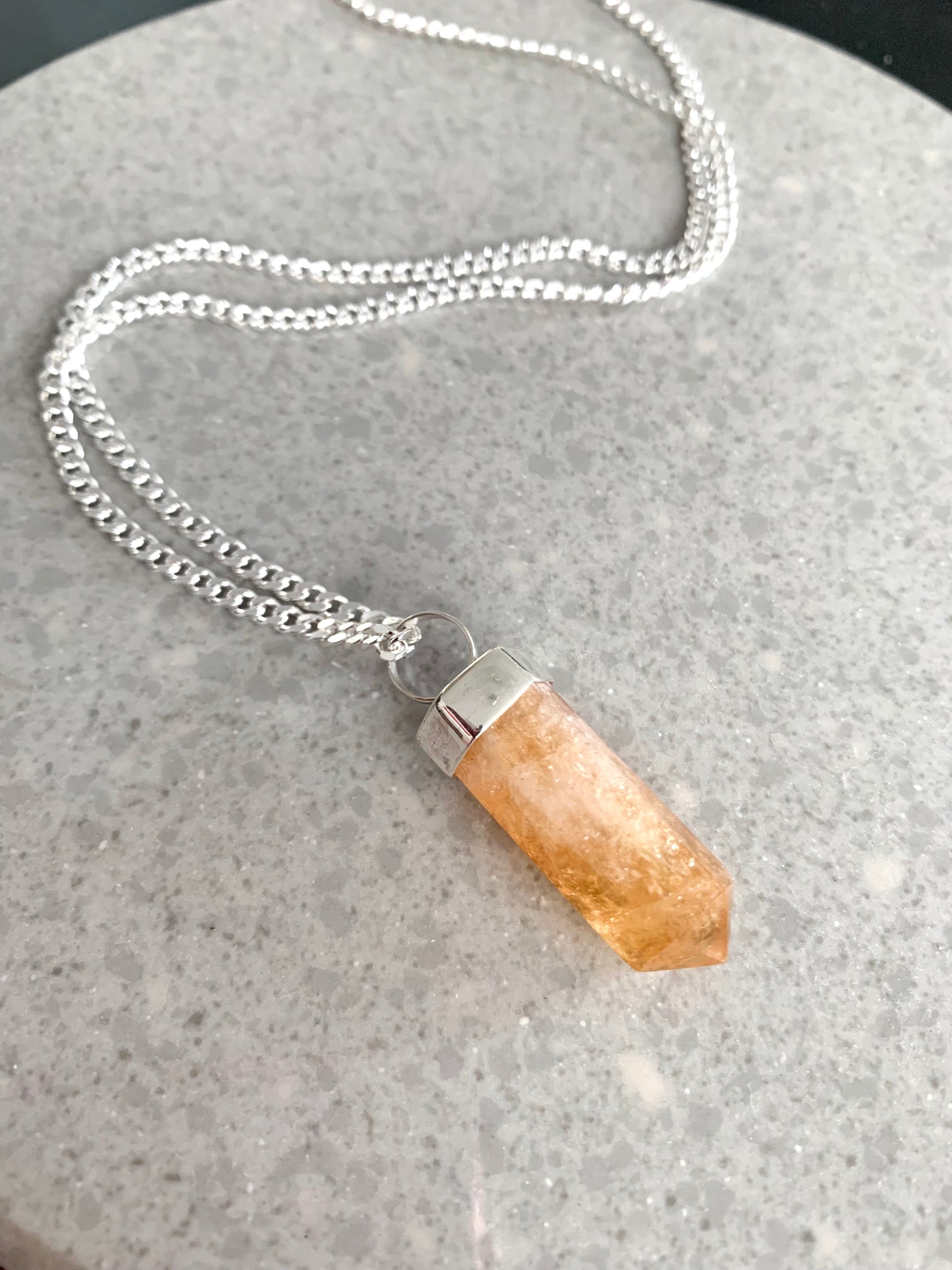 COLLAR CITRINO HOMBRE